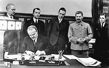 molotov-ribentrop-staljin-pakt-1939-godine